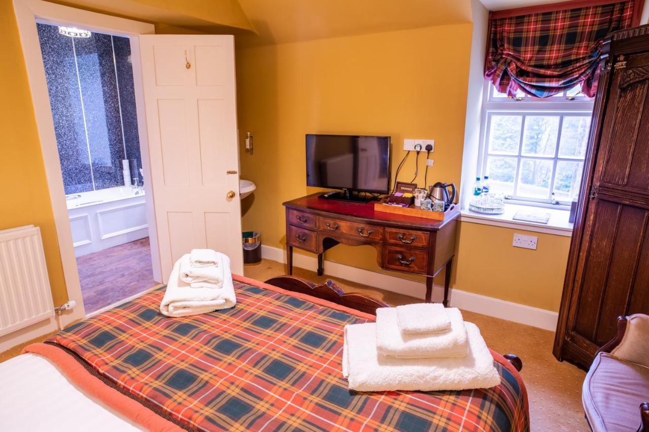Dalmunzie Castle Hotel Spittal of Glenshee Bagian luar foto