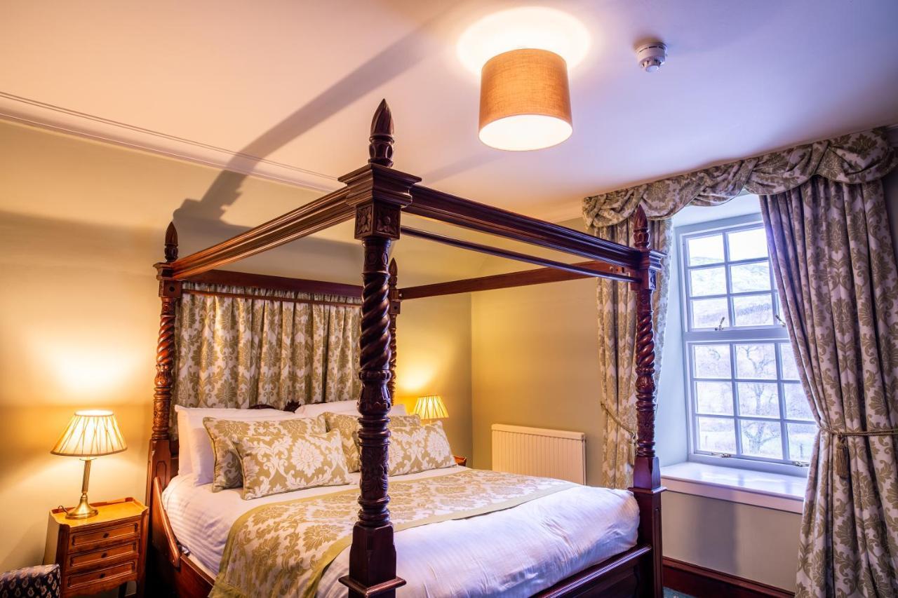Dalmunzie Castle Hotel Spittal of Glenshee Bagian luar foto