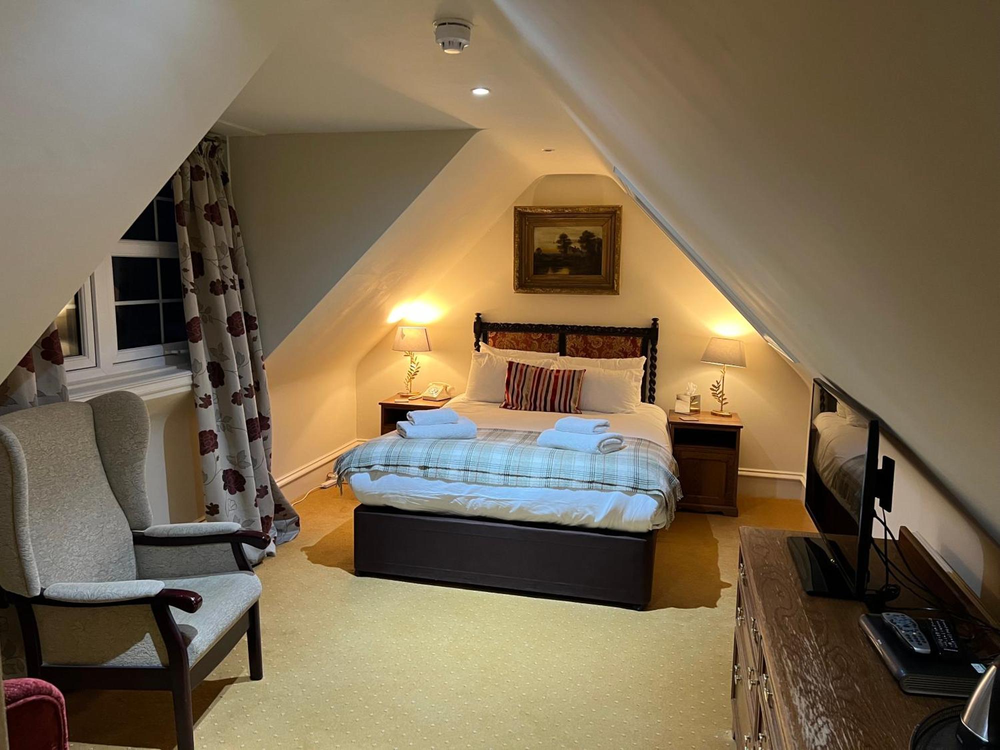 Dalmunzie Castle Hotel Spittal of Glenshee Bagian luar foto