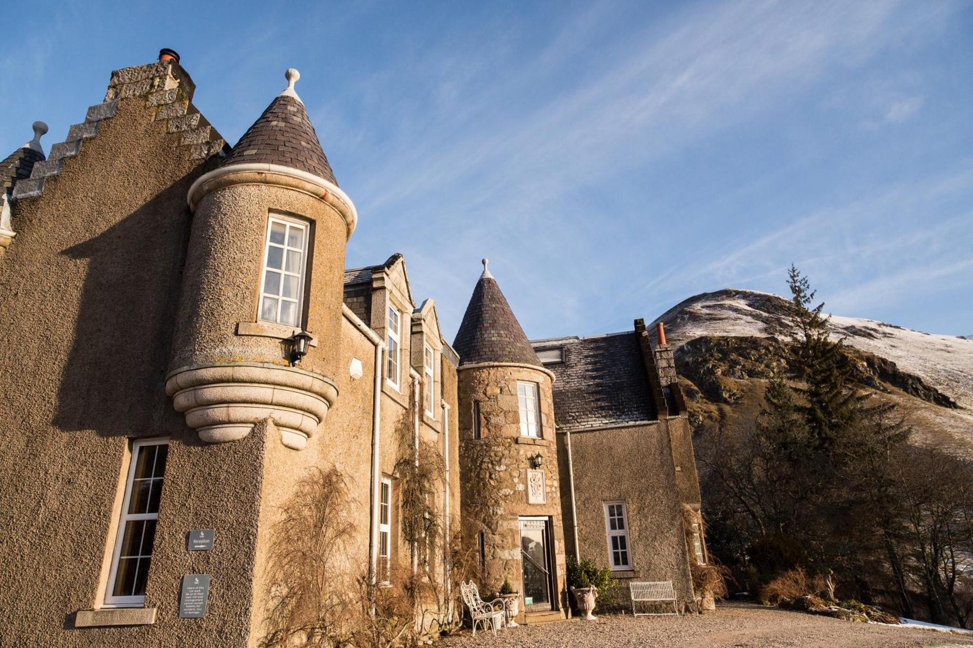 Dalmunzie Castle Hotel Spittal of Glenshee Bagian luar foto