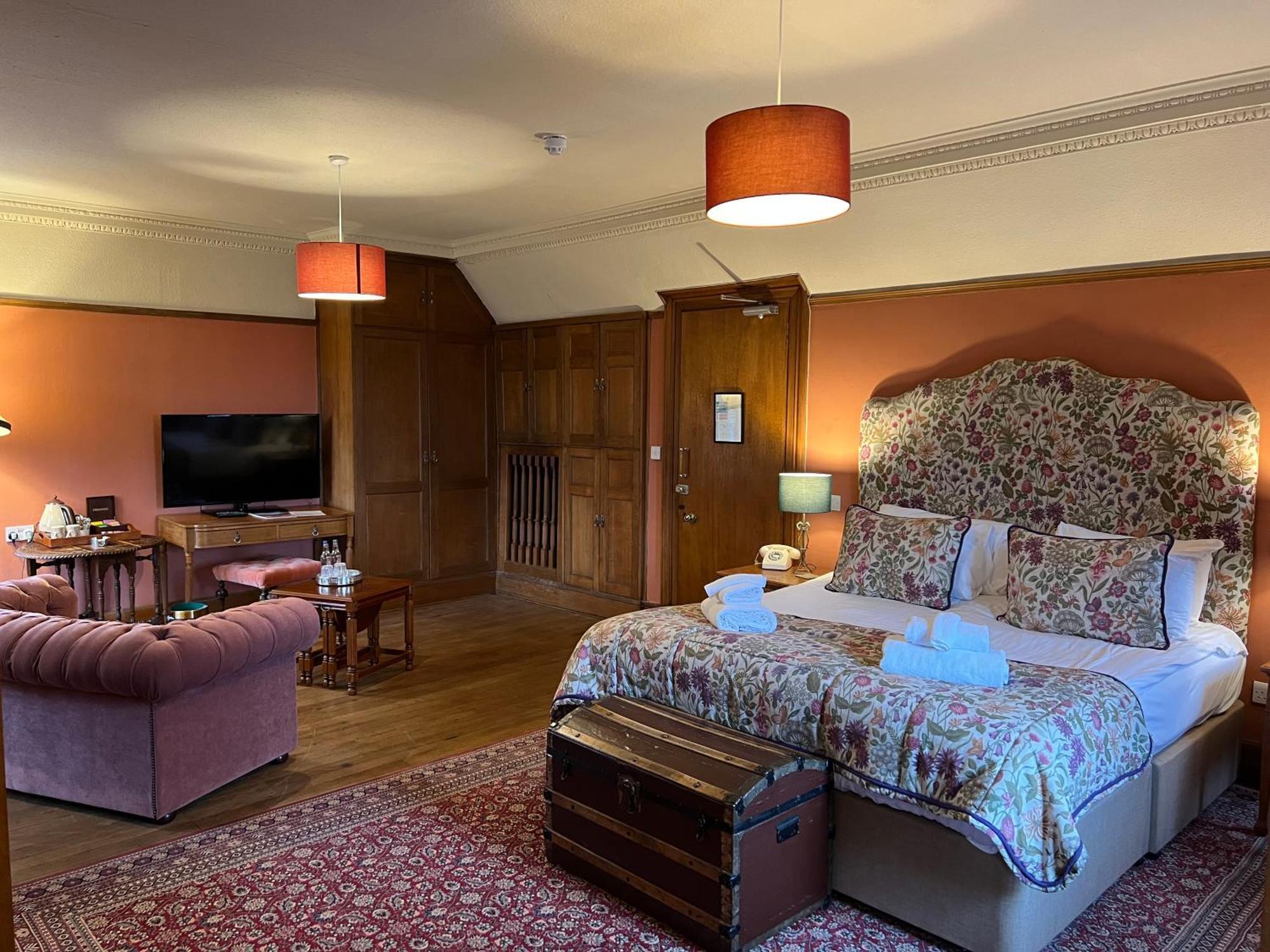 Dalmunzie Castle Hotel Spittal of Glenshee Bagian luar foto